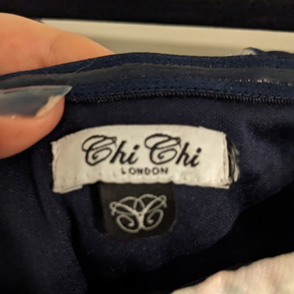 Chichi London navy and floral off the shoulder dress size L - Picture 3 of 3